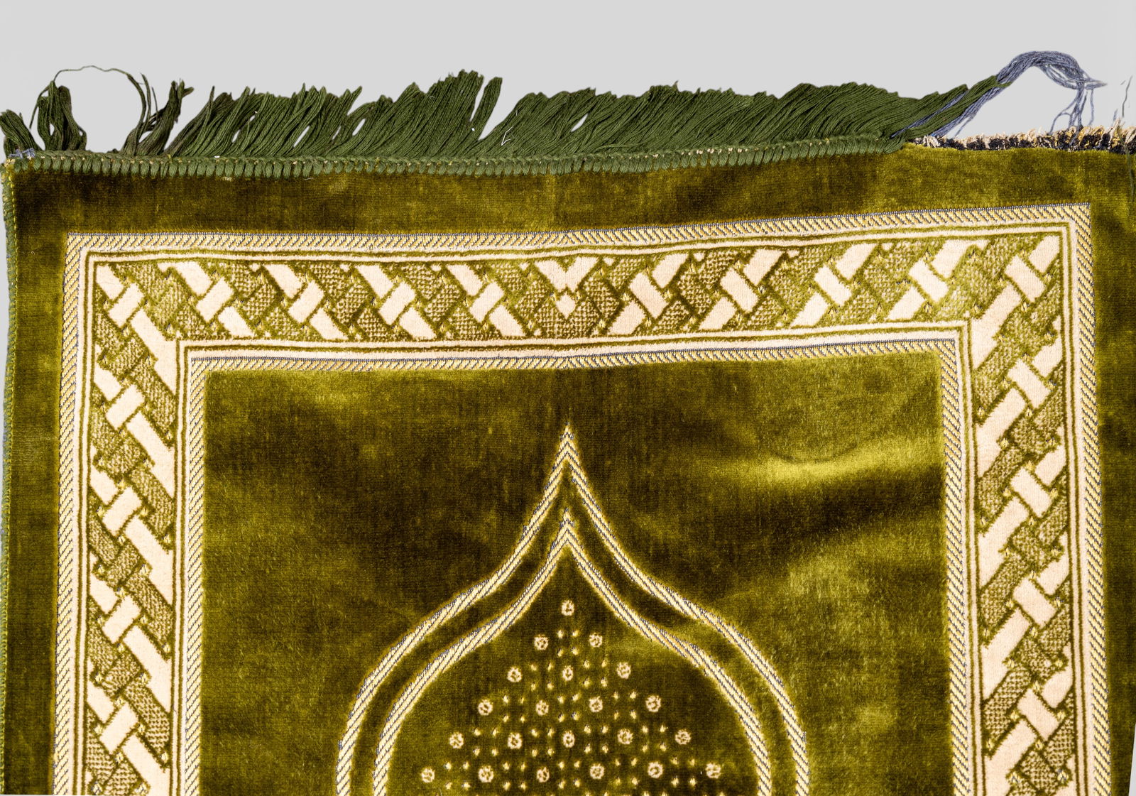 2 Islamic Prayer Rugs - 4