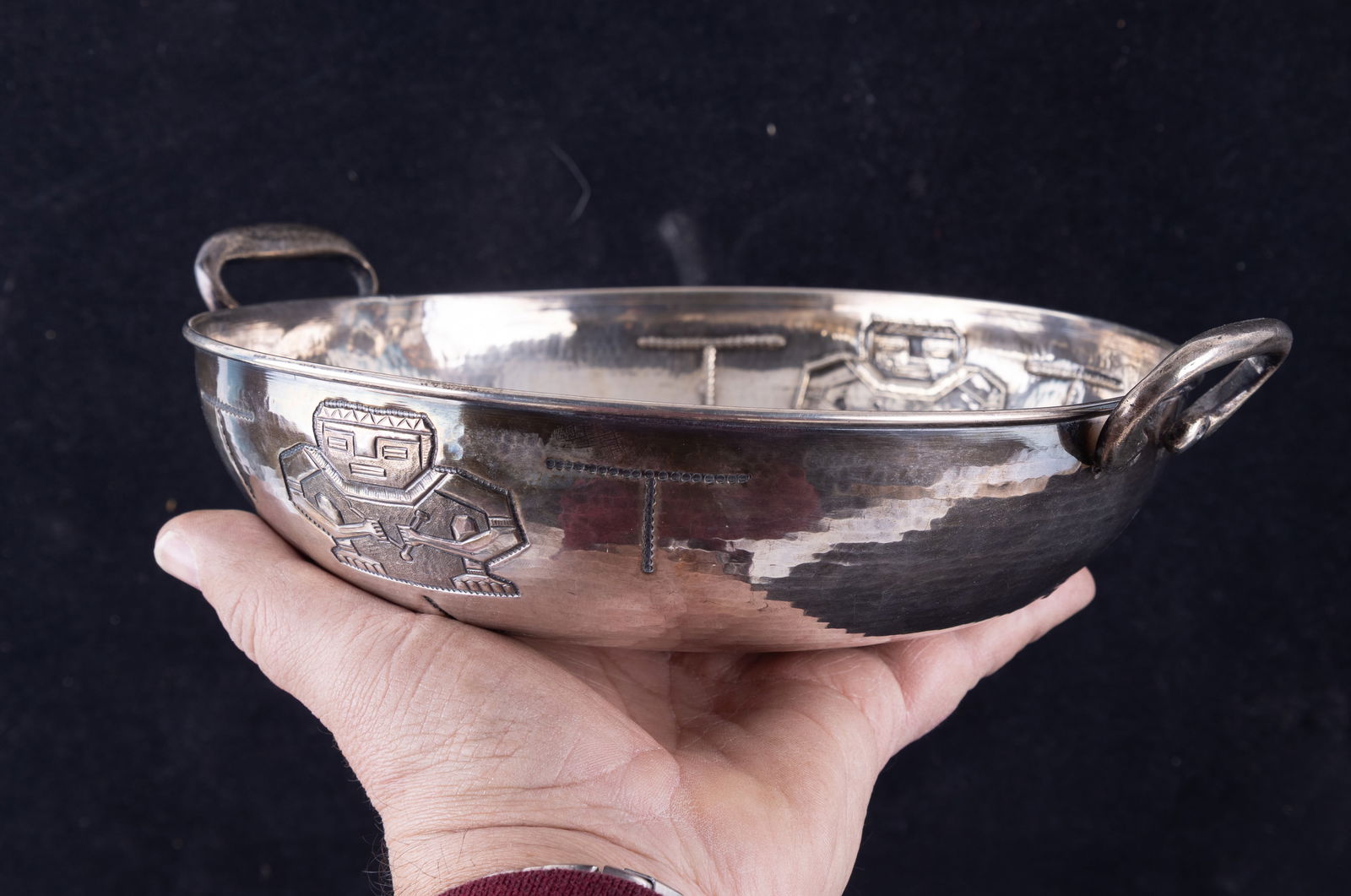 .900 Silver Hammered Handled Dish - 7