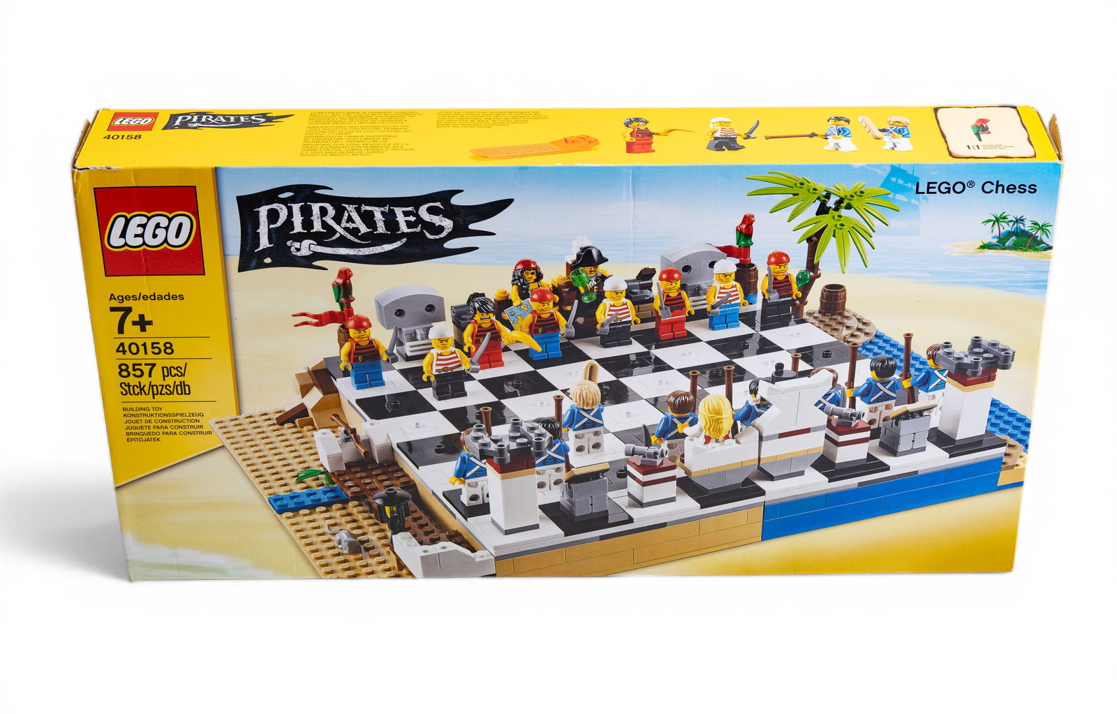 LEGO Set 40158 Pirates Chess, 857 Pieces: LEGO set 40158, Pirates Chess, featuring 857 pieces. This set includes a buildable chessboard and pirate-themed minifigures for gameplay. Box shows signs of opening, and the contents cannot be verifie