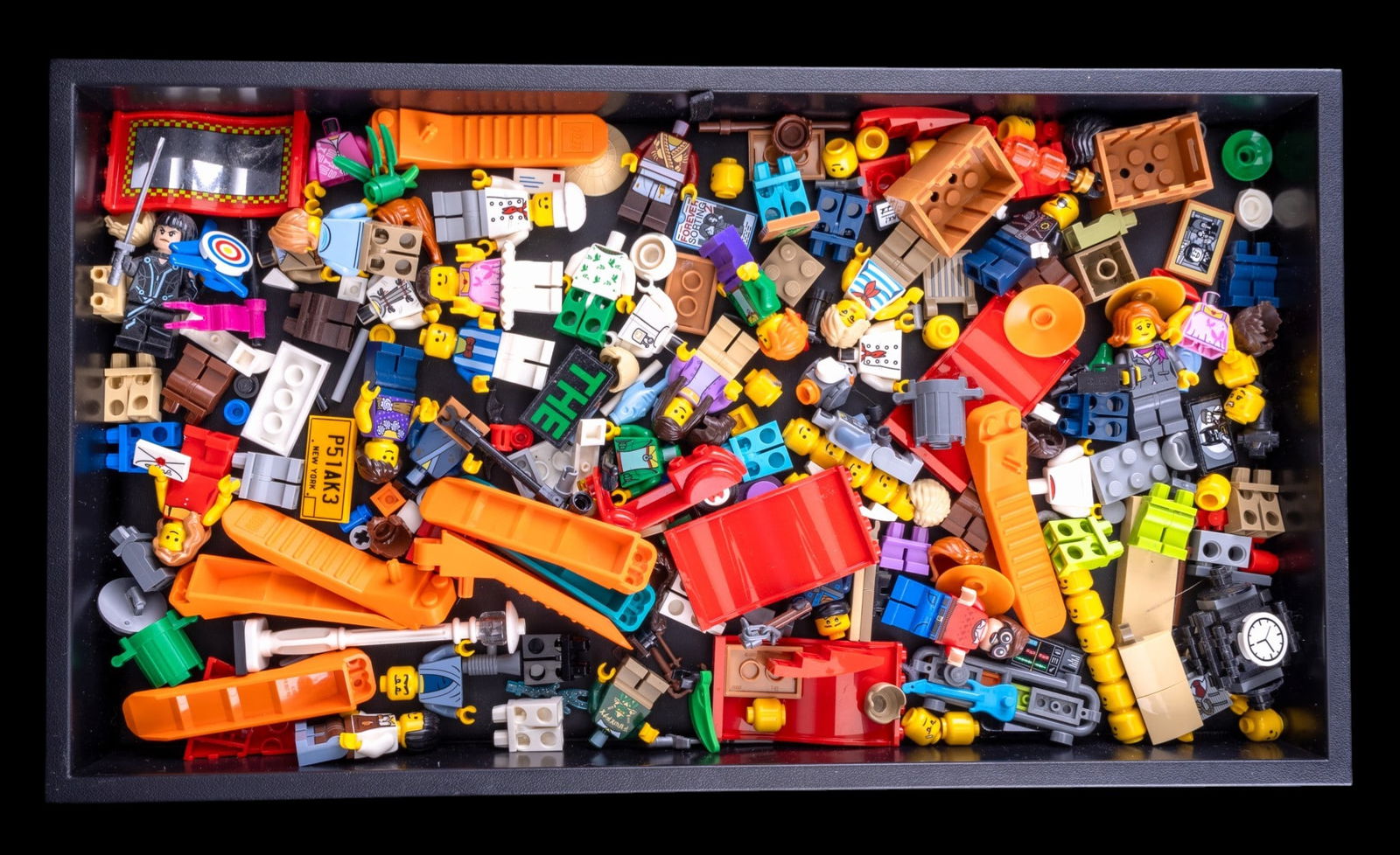 LEGO Accessories and Minifigures (1 of 2)