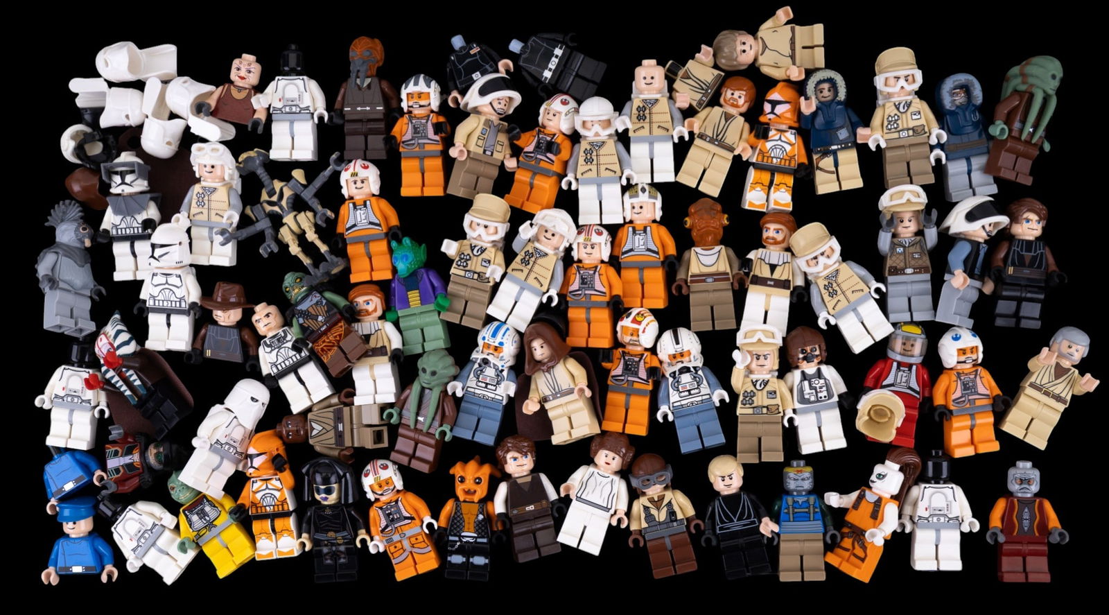 LEGO Star Wars Minifigures: LEGO Star Wars minifigures featuring characters from various eras and storylines of the Star Wars universe. Includes a variety of helmets, armor, and accessories.
