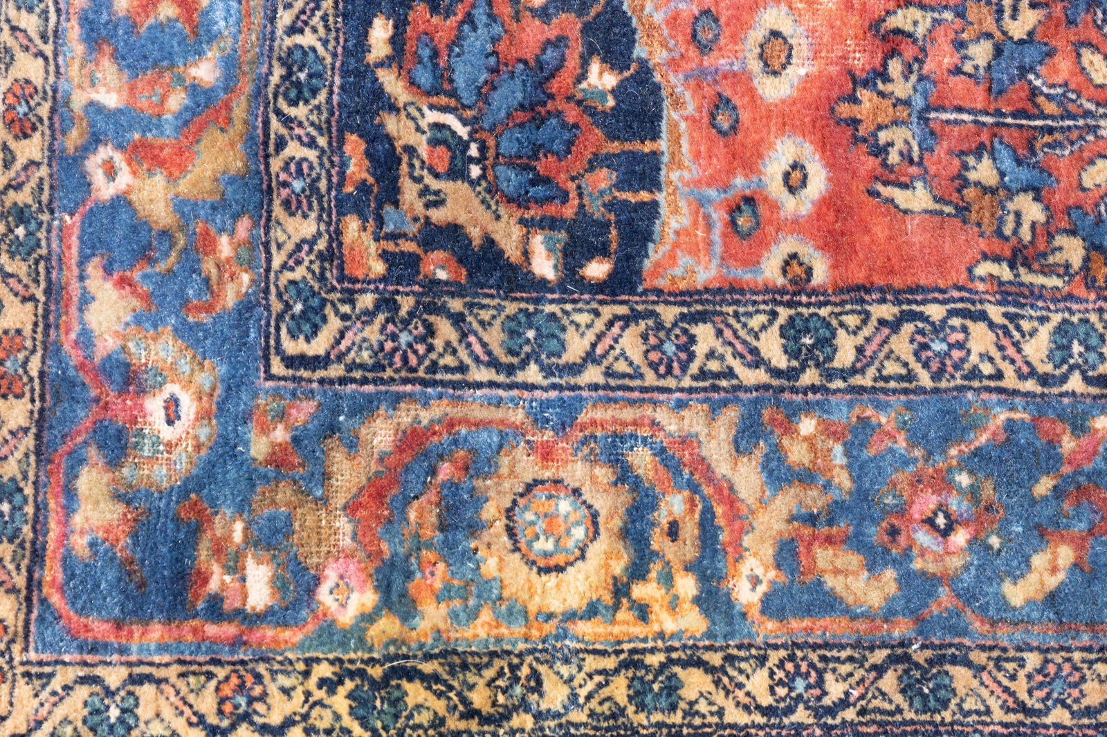 Hand Woven Wool Persian Sarouk Rug - 6