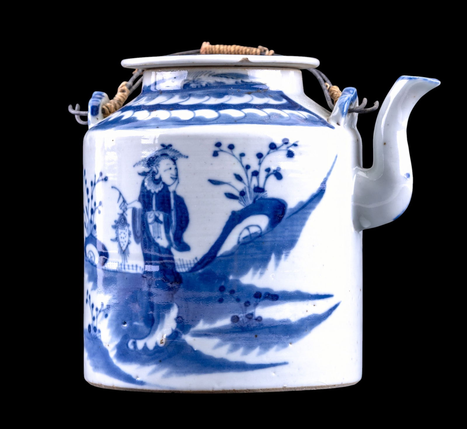 Chinese Export Blue and White Porcelain Teapot (1 of 10)