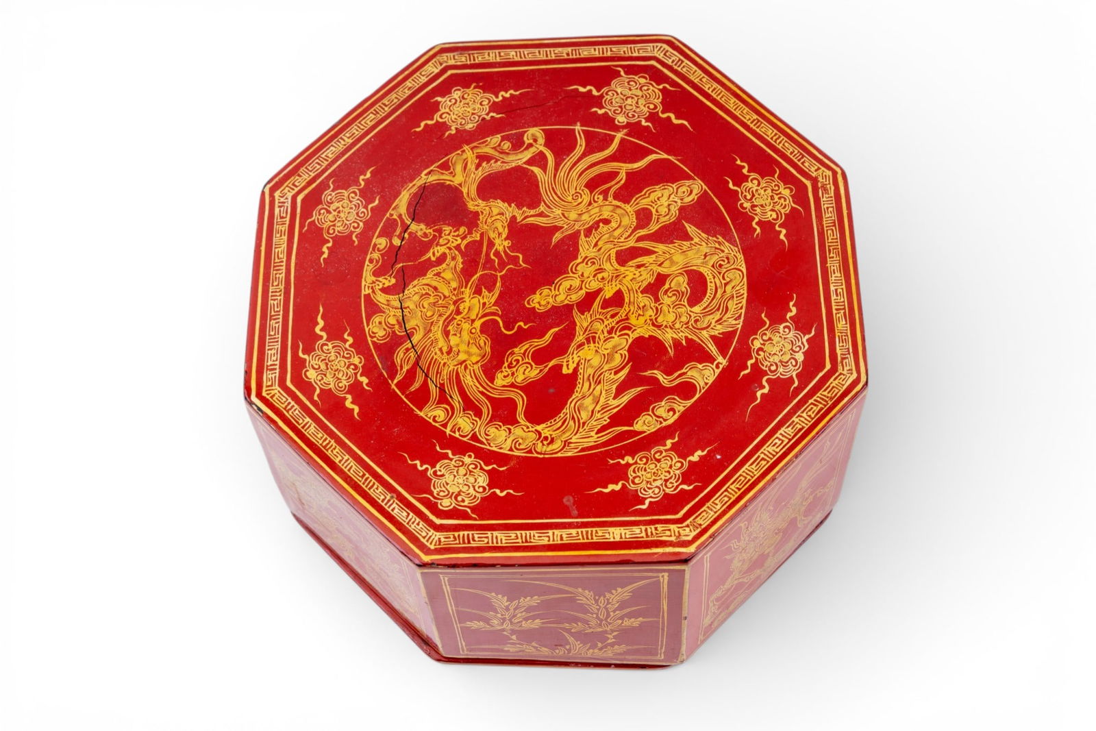 Early Chinese Lacquer Dragon Box - 2