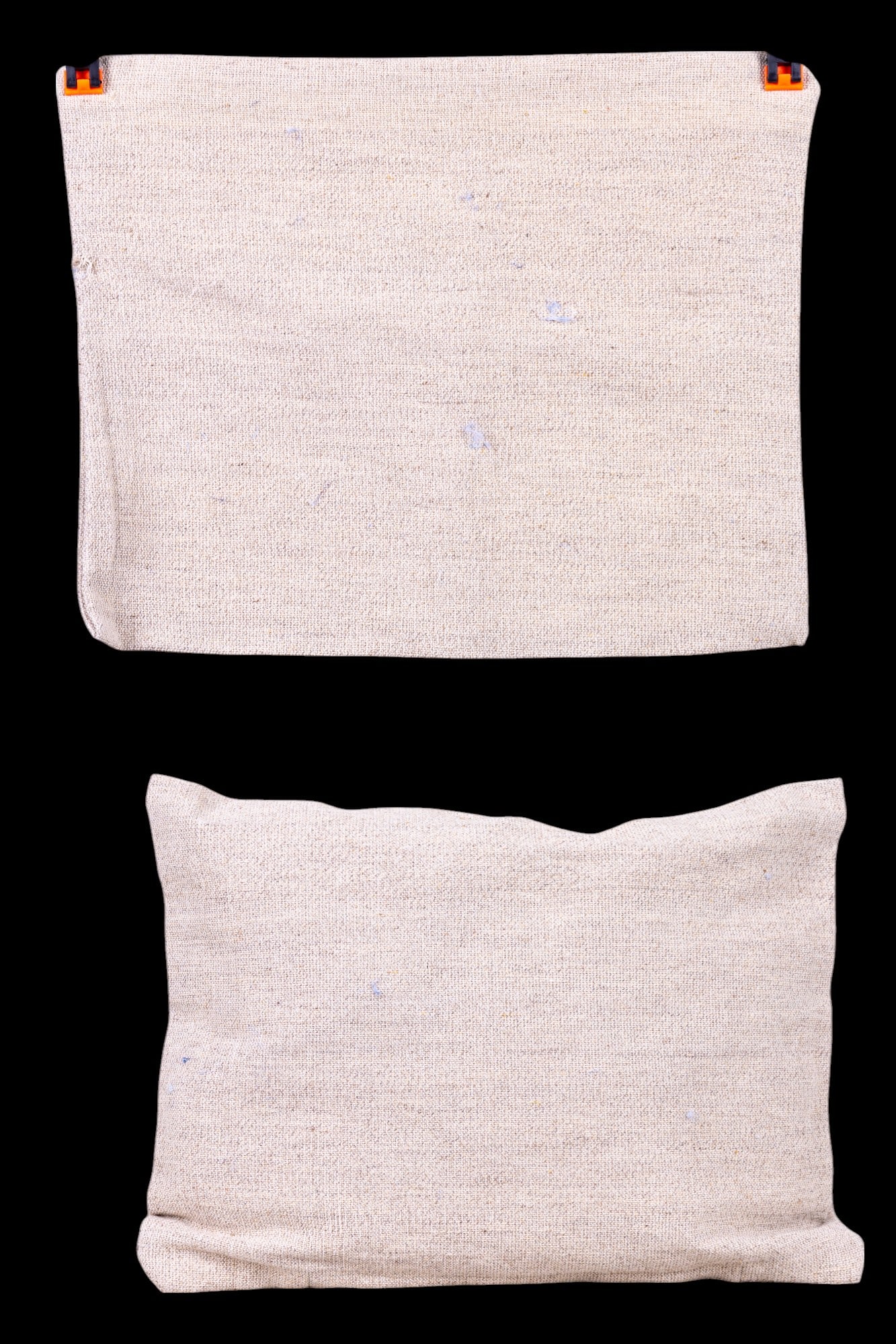 Modern Turkish Pillow Pair: A pair of modern design Turkish woven wool pillows. Same pattern both sides with zipper access to add/ change stuffing, one not stuffed. Each approx 21" x 15". Textile. (Internal ref KAI#H18)