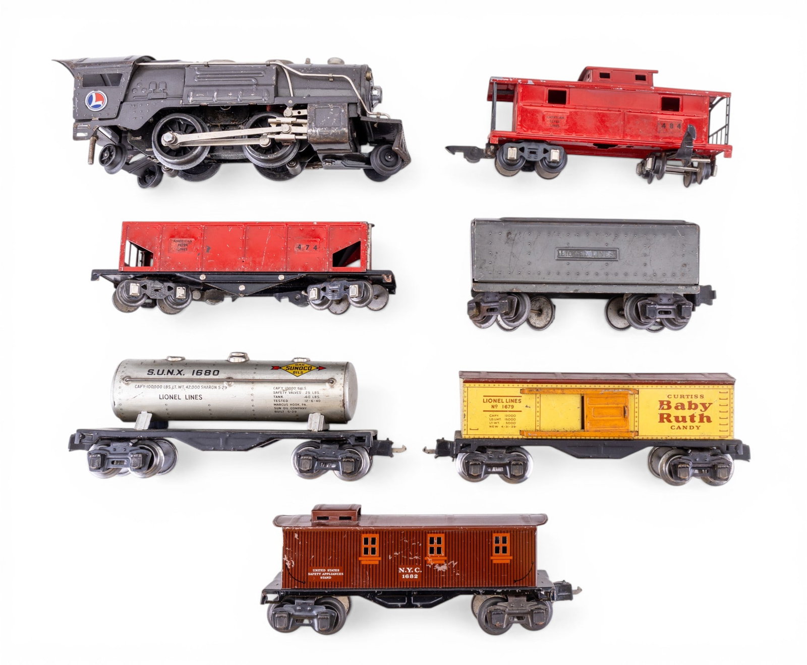 Lionel O Gauge Locomotive, Train Cars (1 of 7)