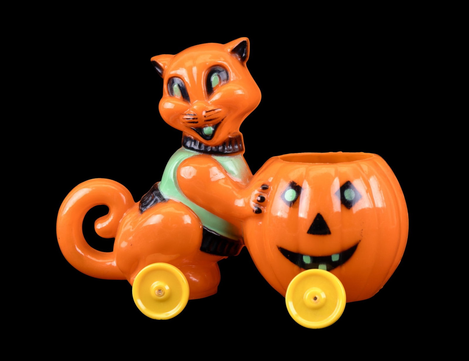 Plastic Cat Pulling Pumpkin Candy Container (1 of 6)