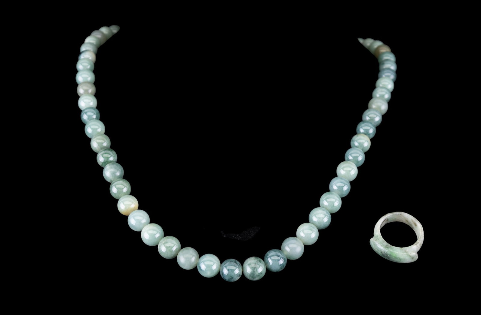 Green Hardstone Jewelry (1 of 7)