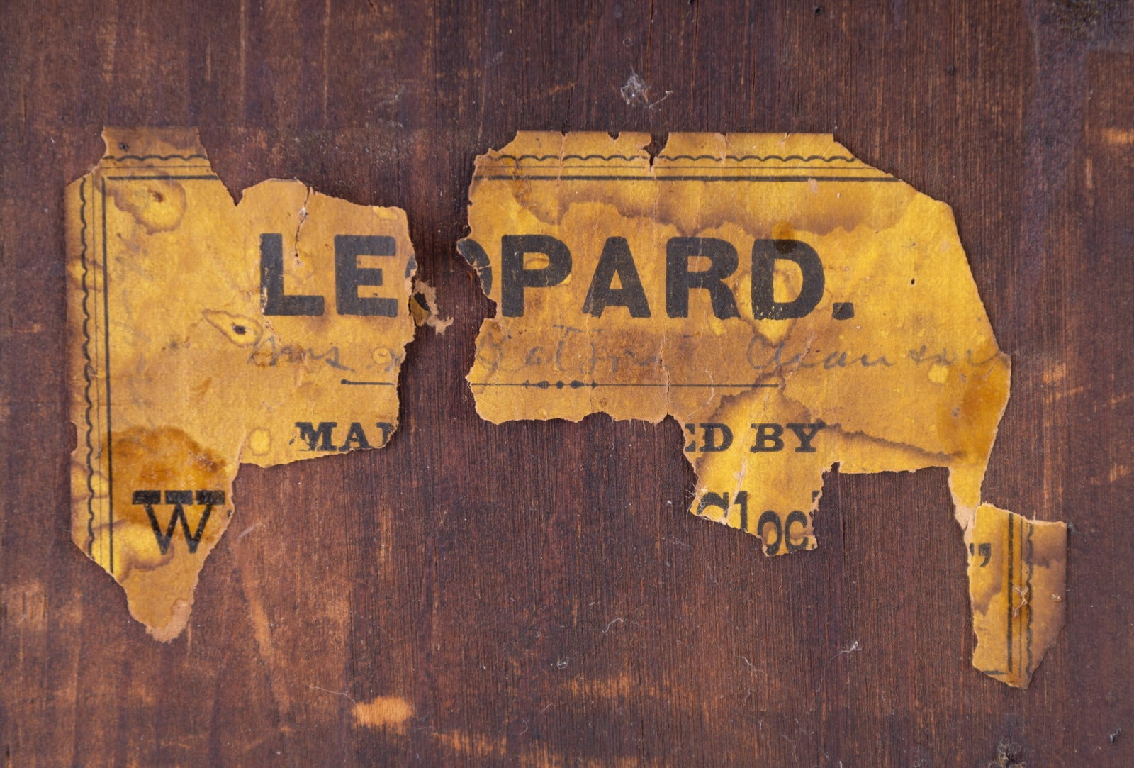 Antique "Leopard" Walnut Parlor Clock - 4