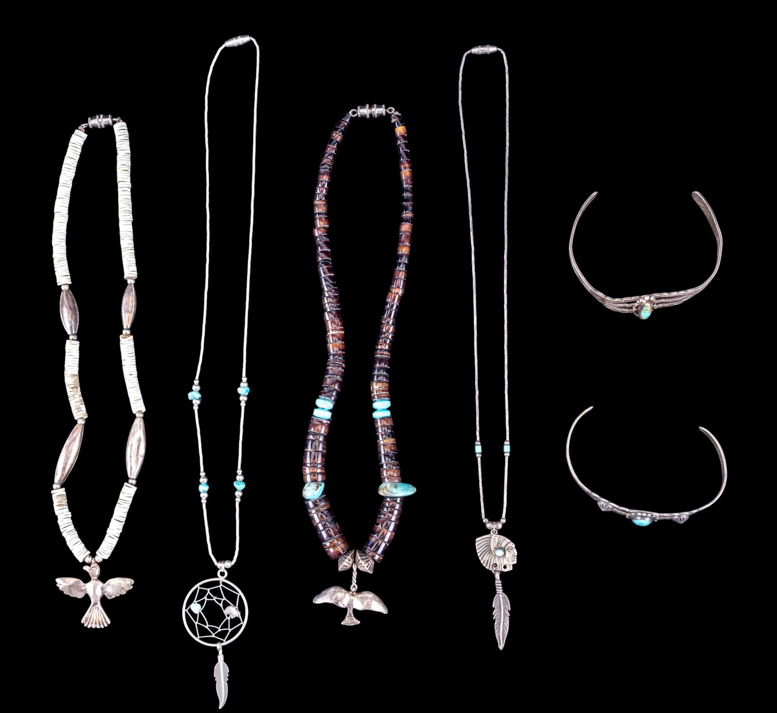Native Necklaces and Bracelets (1 of 11)
