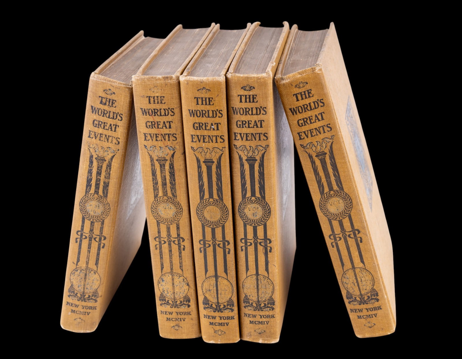 5 Vol. World's Great Events, 1904 Book Set: 5-volume set titled The World's Great Events: A History of the World from Ancient to Modern Times, by Esther Singleton, published New York by P.F. Collier & Son, 1904. From the estate of a private ant