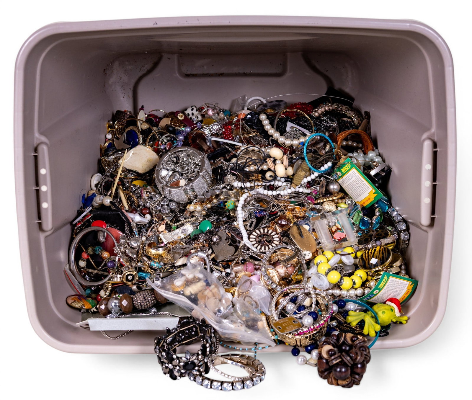 Broken, Crafting, more Costume Jewelry (36lbs) (1 of 3)