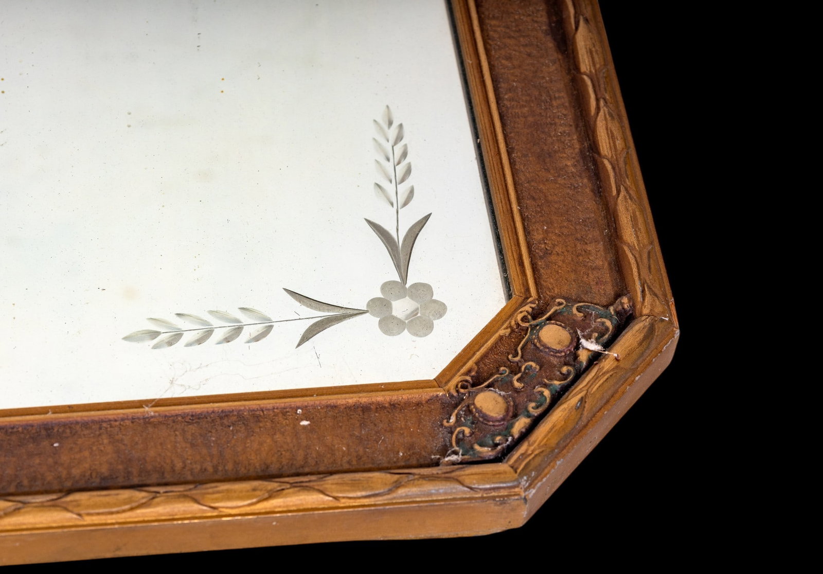 20th C Etched 3-Panel Buffet Mirror - 4