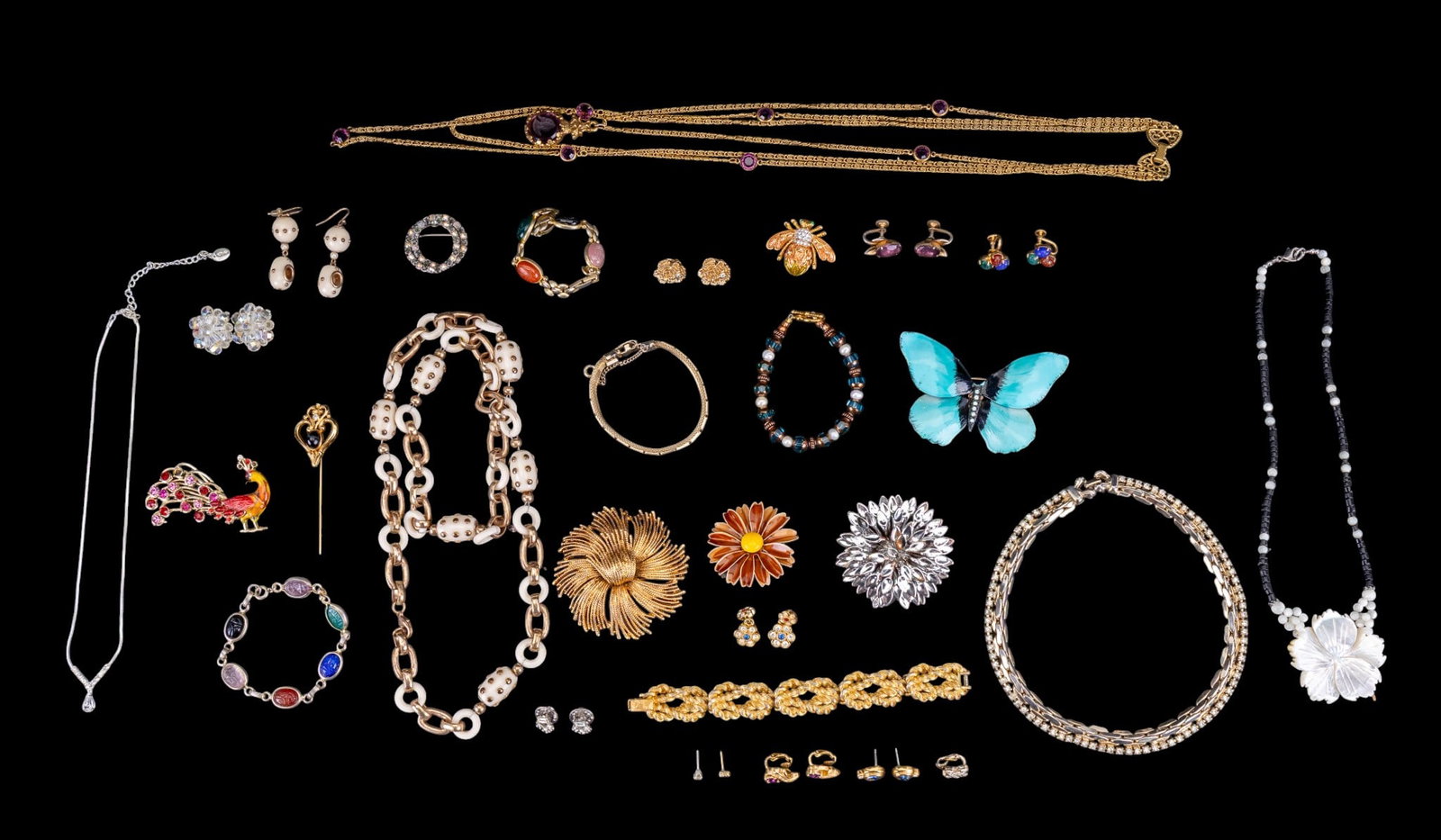Trifari and Vintage Jewelry (1 of 16)