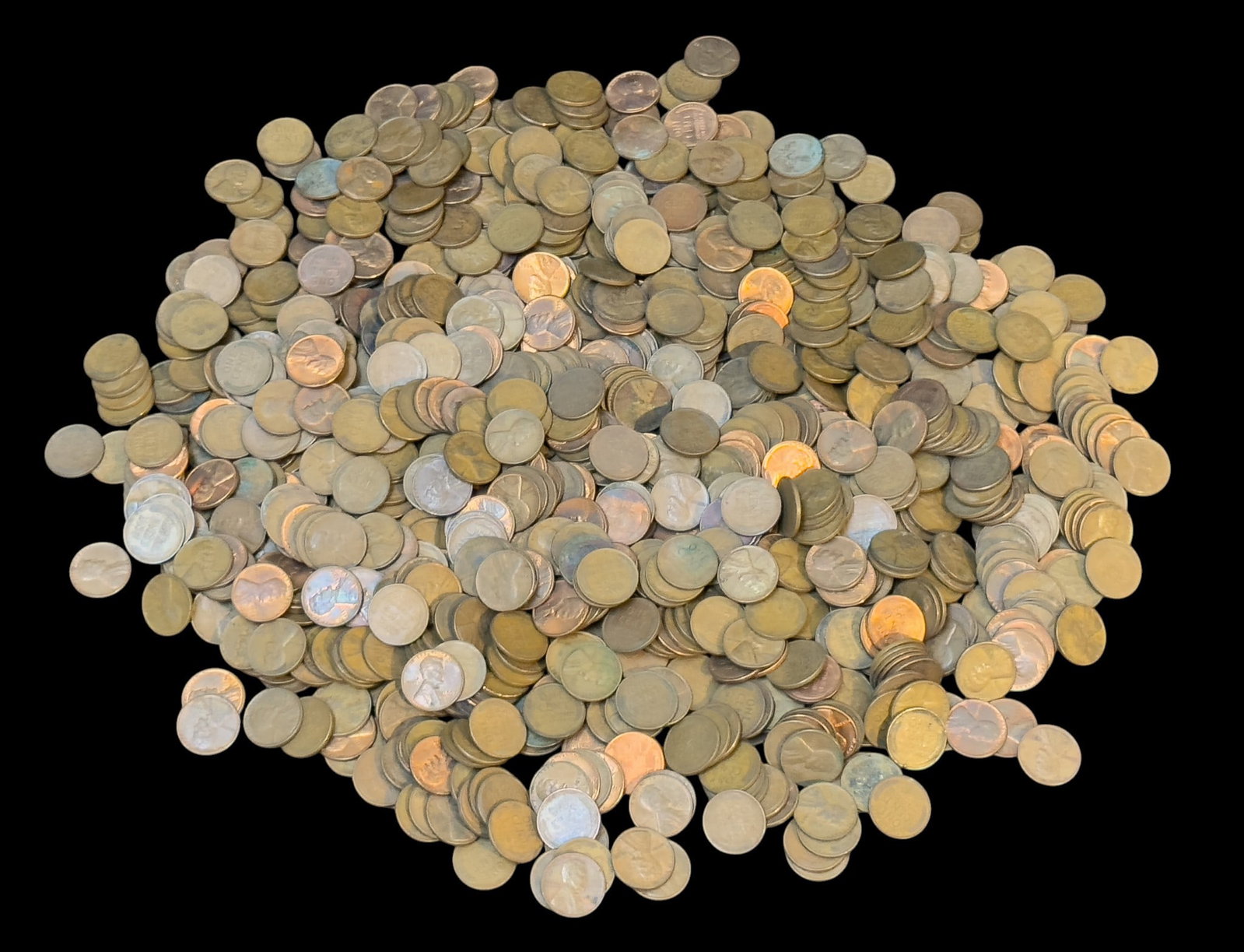 Large Lot of Wheat Cent Pennies: Unsearched large lot of wheat cent pennies a 1926d, dates ranging from 1920?s to 1950?s