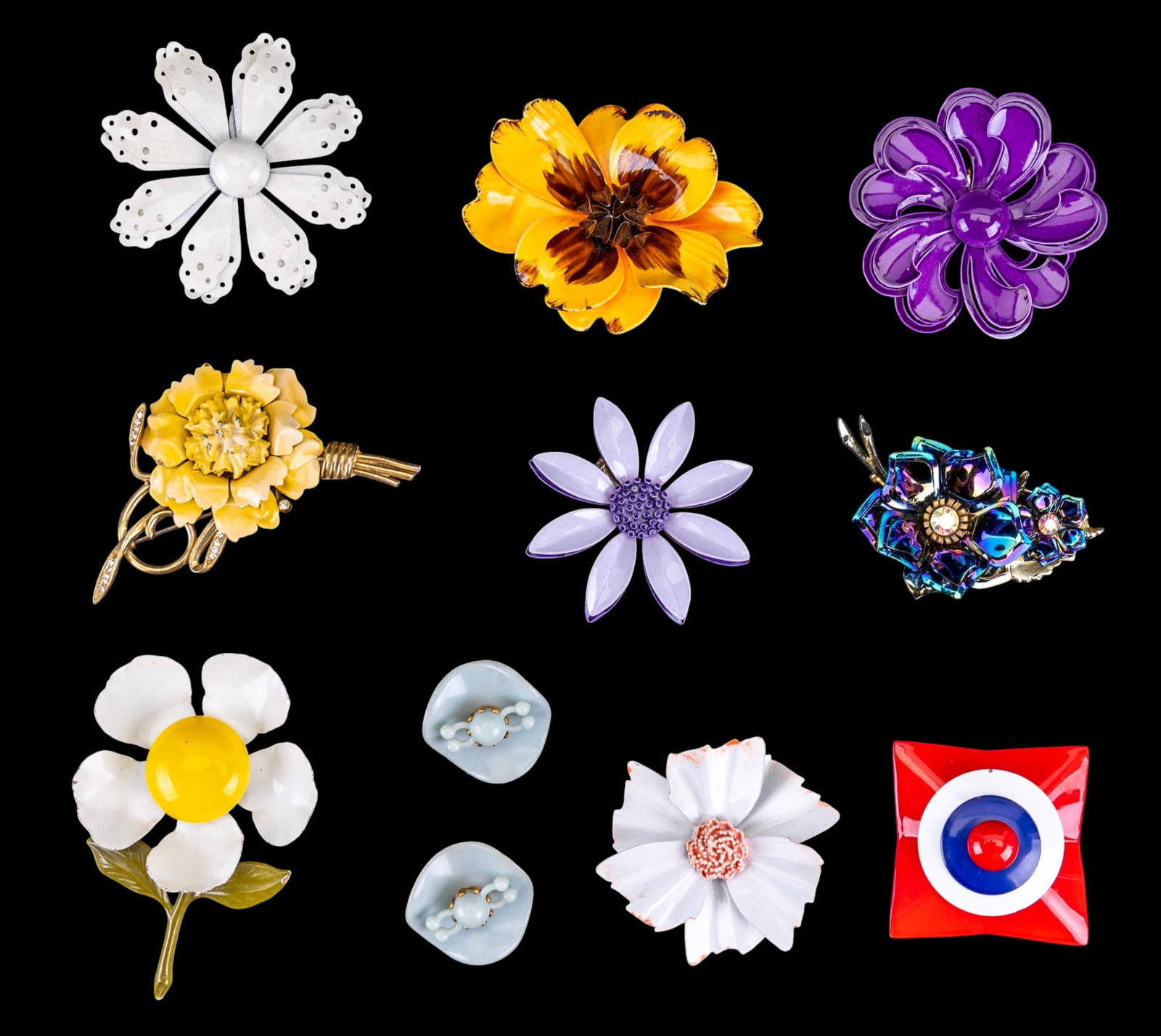 Vintage Mod Pin Collection: Includes lavender daisy, white and yellow and other colorful vintage brooches.