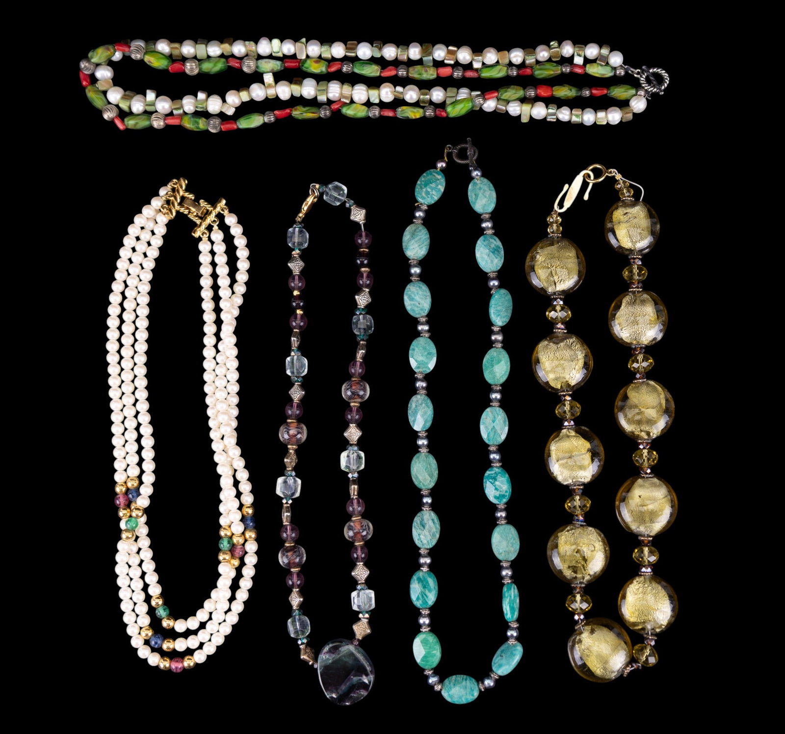 Vintage Glass and Other Necklaces (5) (1 of 7)