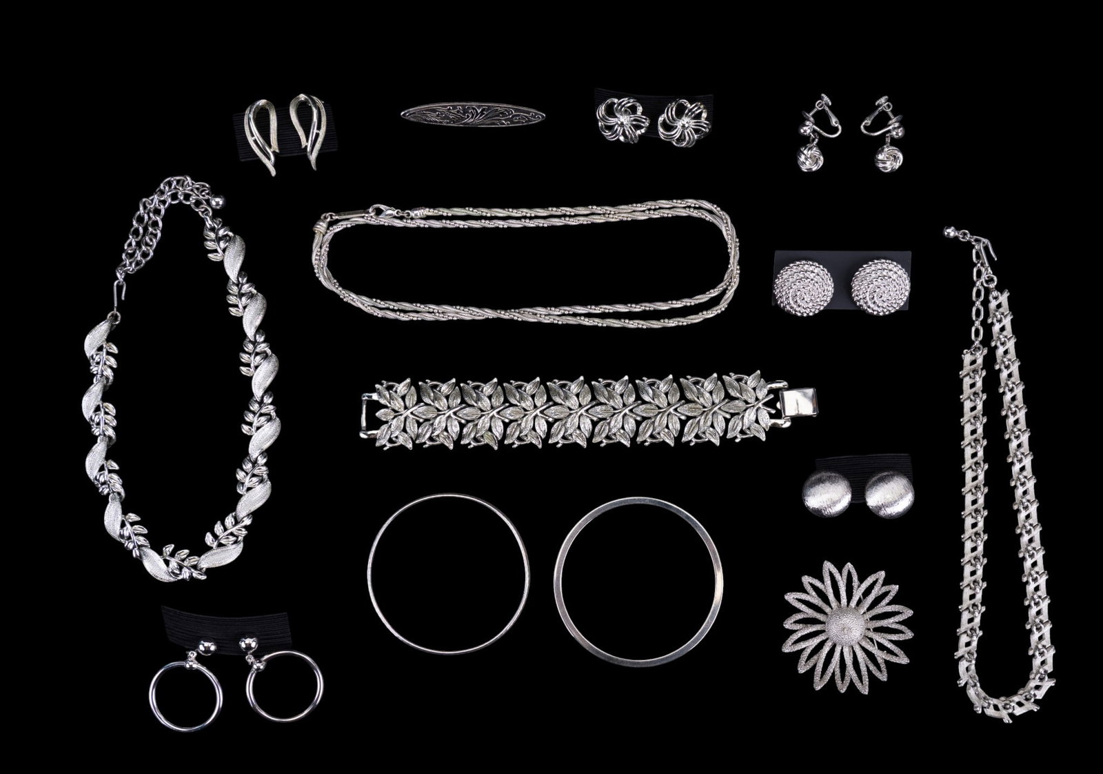 Vintage Name Brand Jewelry (1 of 9)