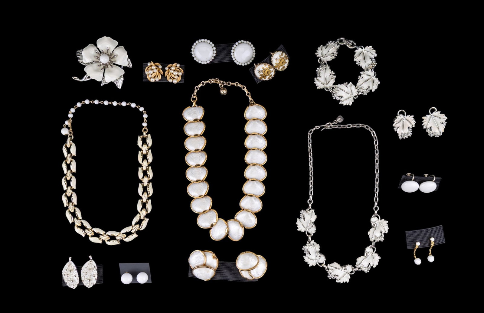 Vintage Name Brand Jewelry (1 of 20)