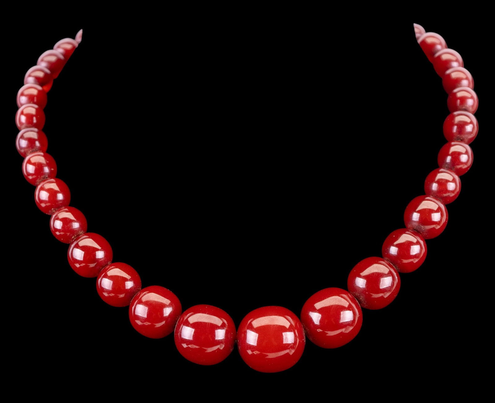 Cherry Bakelite Graduated Choker Necklace (1 of 3)