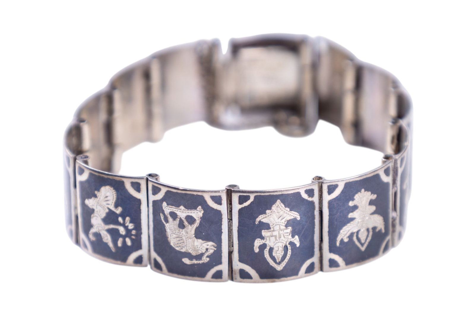 Siam Sterling Silver Panel Bracelet: Sterling Silver Siam panel bracelet, approx. .79 ozt.