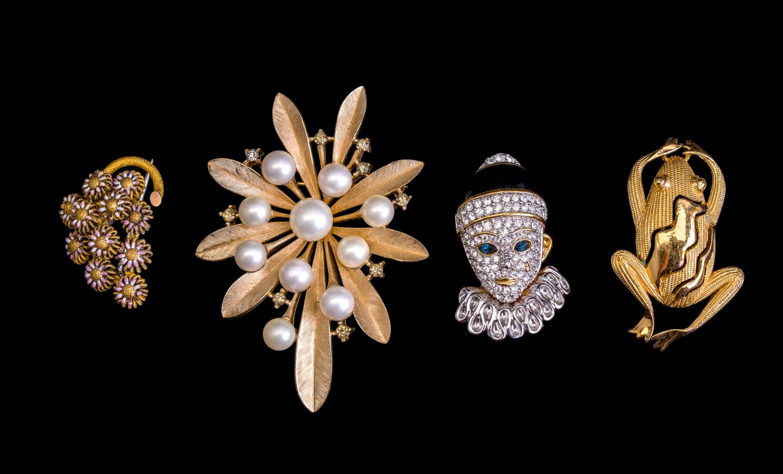 4 Trifari and other Designer Brooch Pins  (1 of 6)