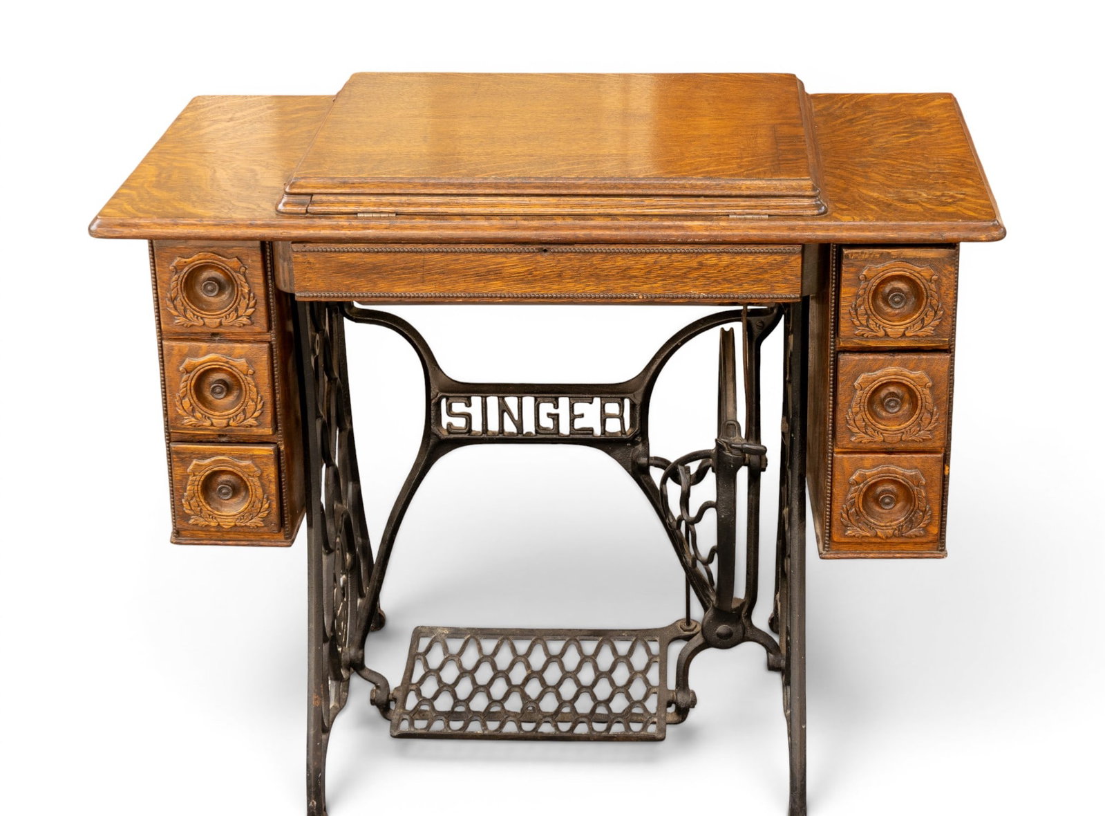 Singer Treadle Sewing Machine in Cabinet (1 of 12)