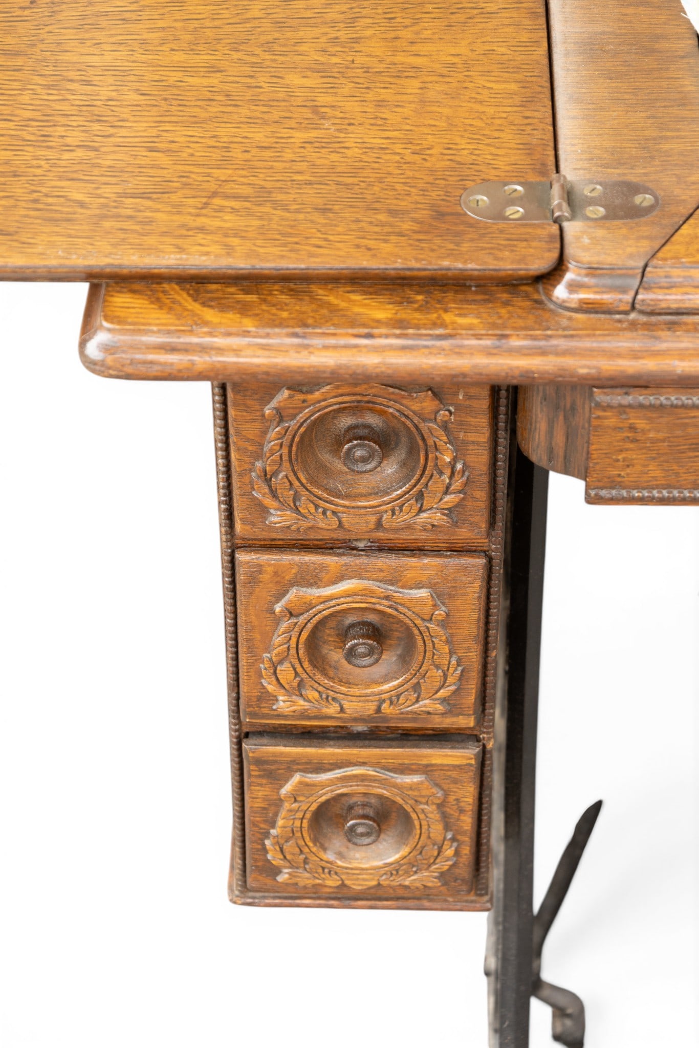 Singer Treadle Sewing Machine in Cabinet - 6