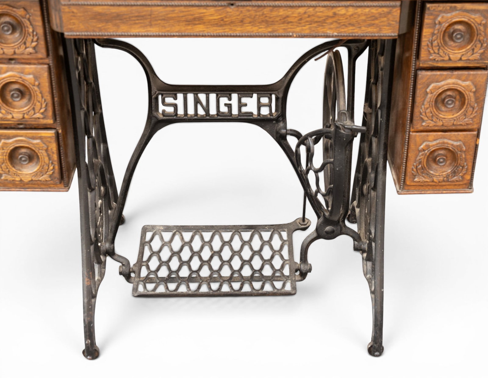 Singer Treadle Sewing Machine in Cabinet - 8