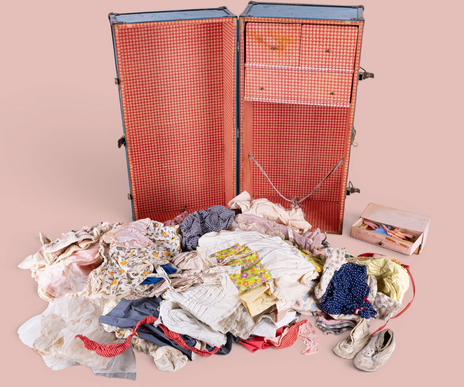 Vintage Mid Century Doll Clothing + Steamer Trunk (1 of 13)