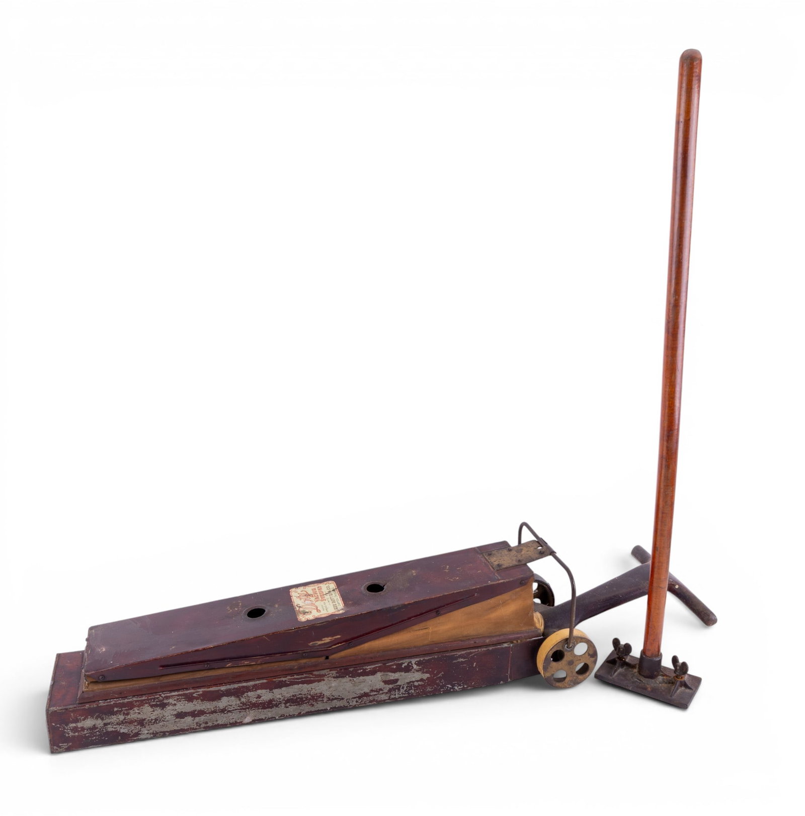 Antique Doty Vacuum Sweeper (1 of 4)