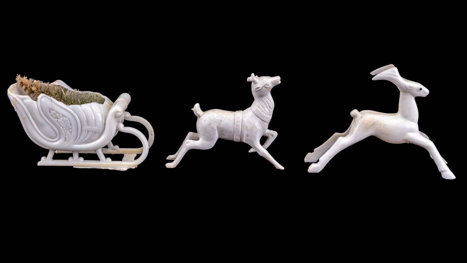 Delft and Mid Century Ceramic Figurines - 16