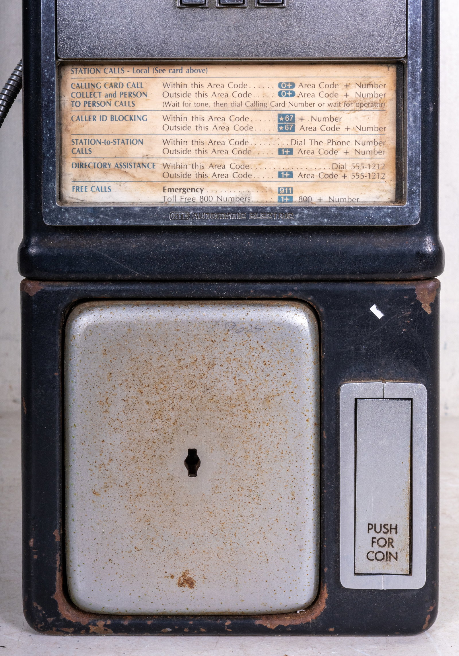 Vintage GTE Automatic Electric Payphone - 7