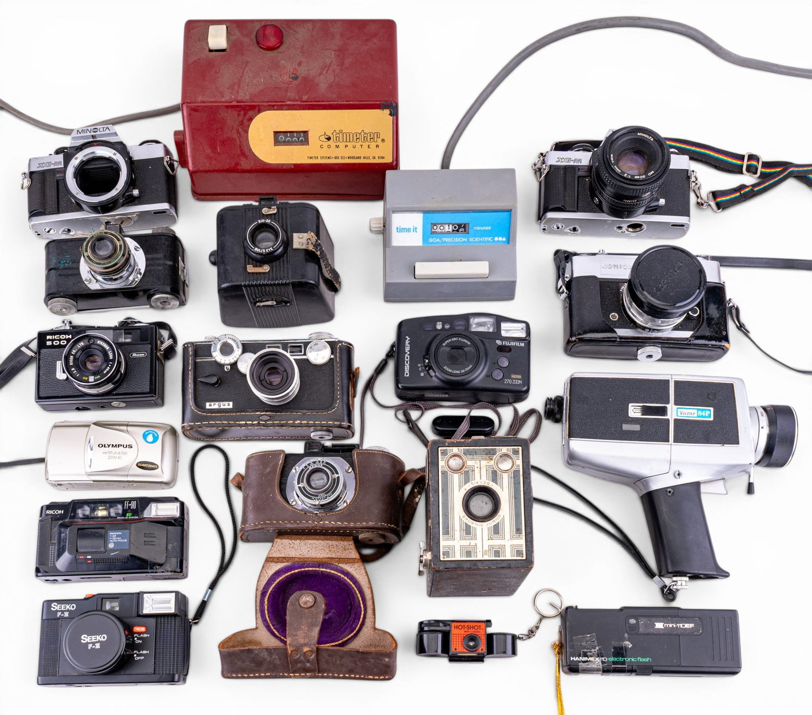 Vintage Camera Group: Collection of vintage cameras including a Polaroid Model 220 Land Camera with flash attachment, Polaroid Colorpack II Land Camera, Kodak Broniw Holiday Camera, Kodak Instamatic X-35 Camera, Kodak Inst