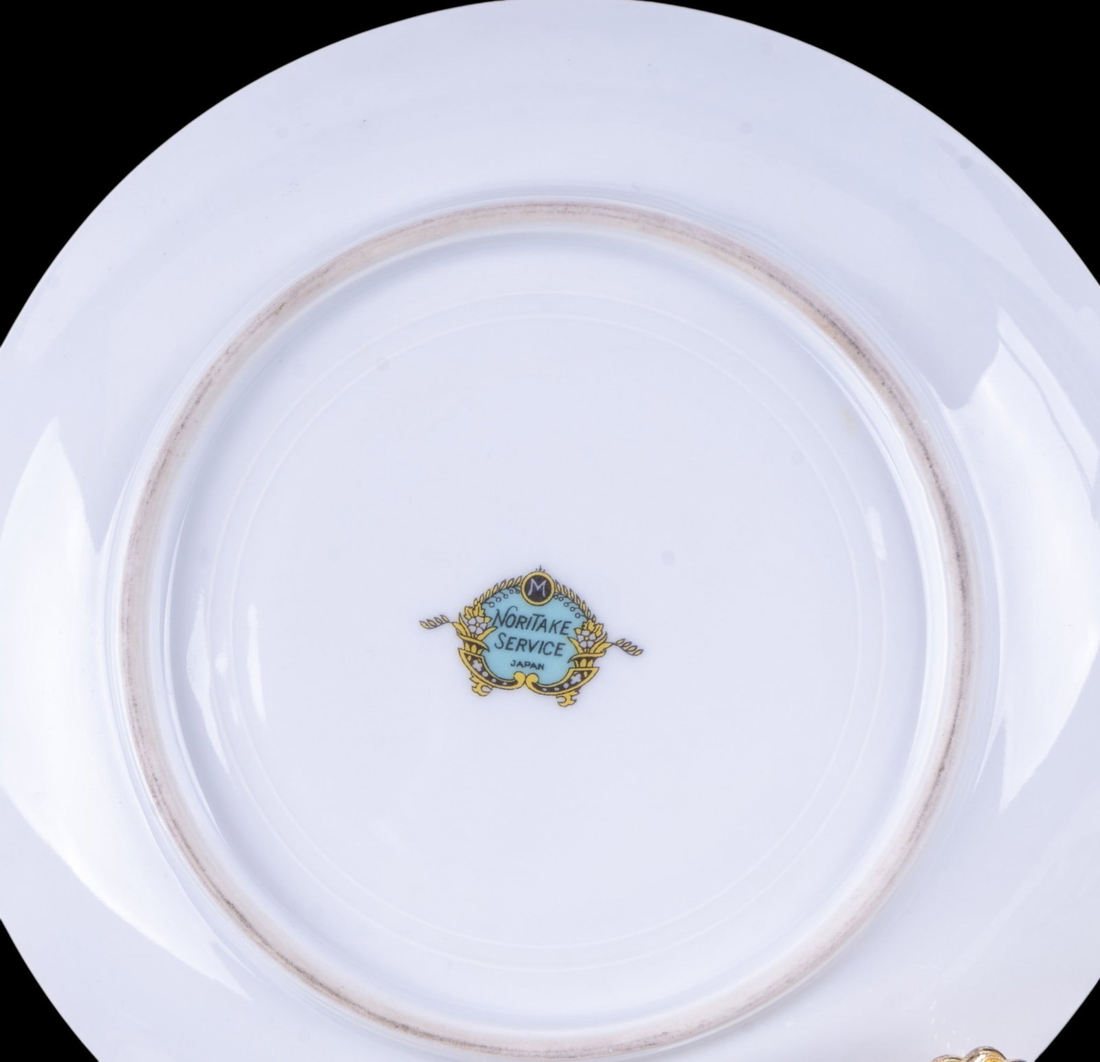 Noritake Service Japan Dishware Set - 8