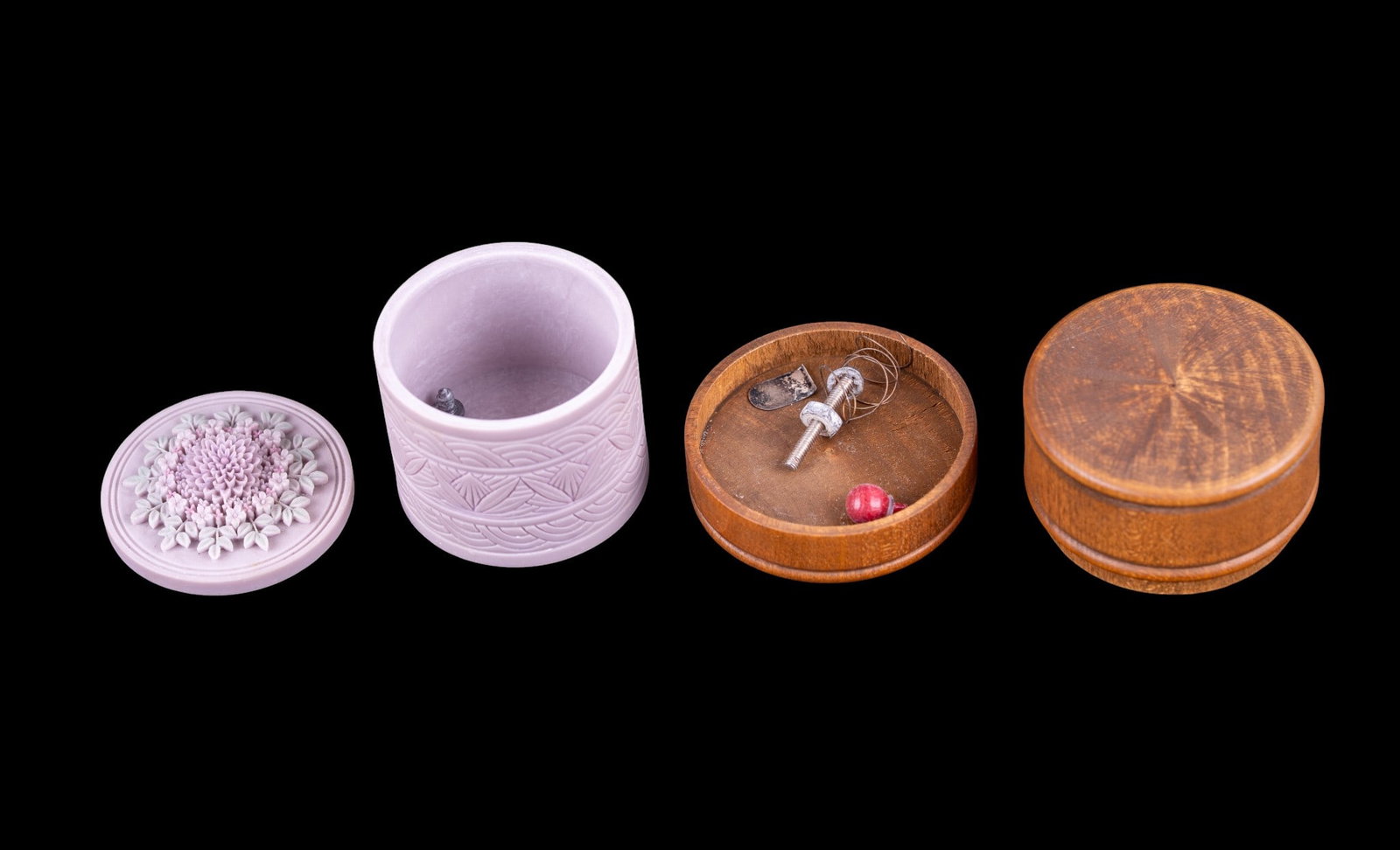 Decorative Trinkets & Souvenirs - 9