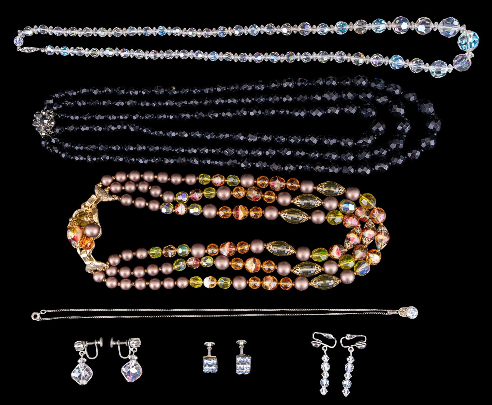 Vintage Necklaces and Earrings (1 of 7)