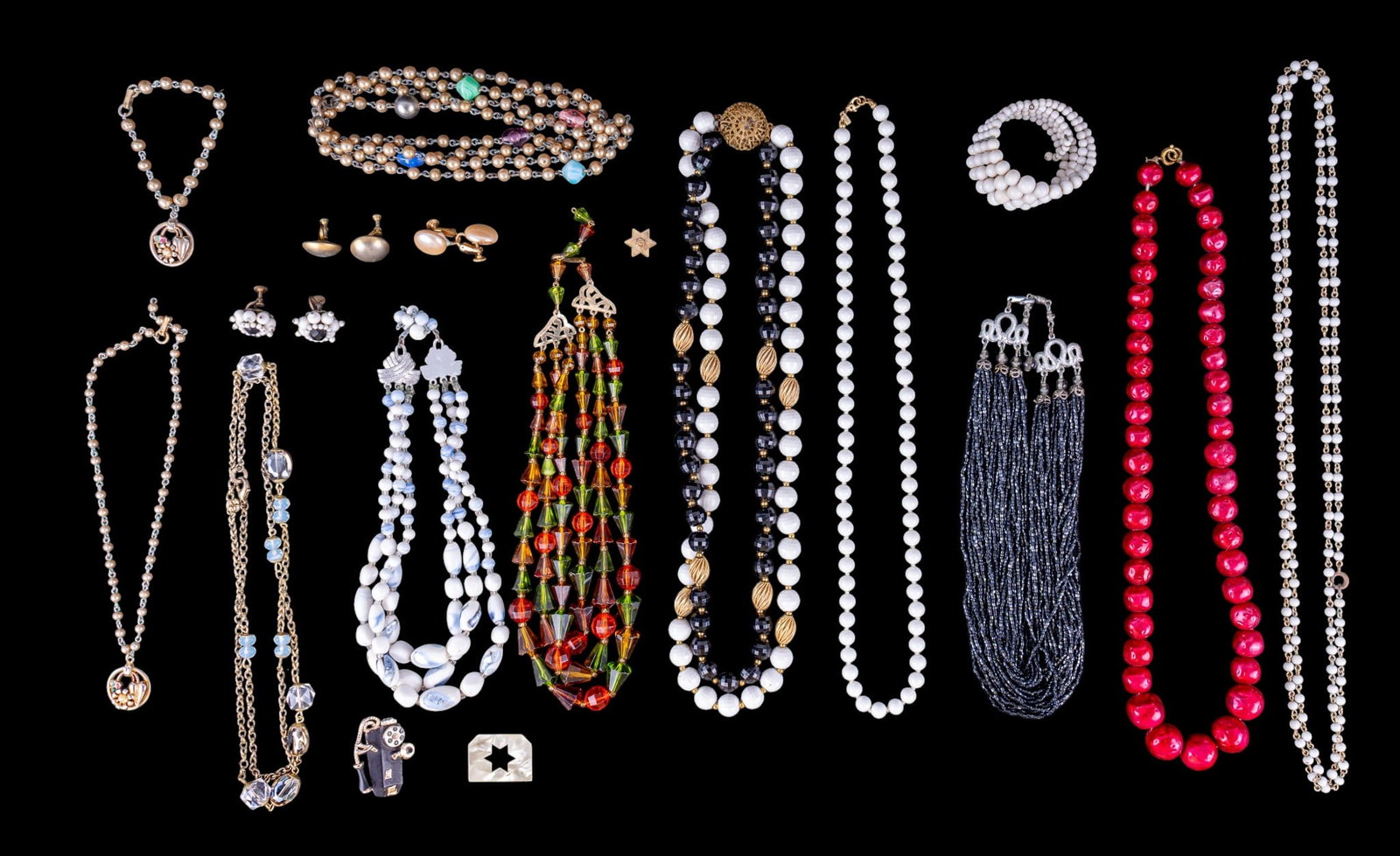 Vintage Necklaces, Bracelets, and More (1 of 19)