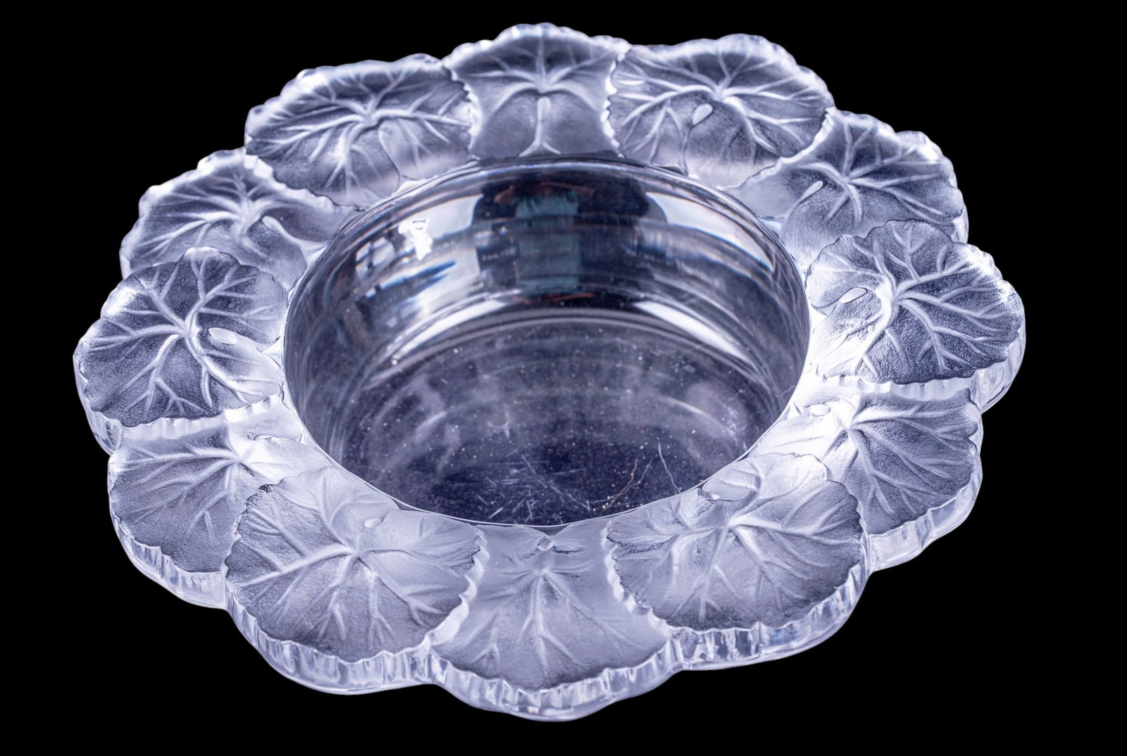 Lalique France Honfleur Frosted Crystal Bowl (1 of 7)