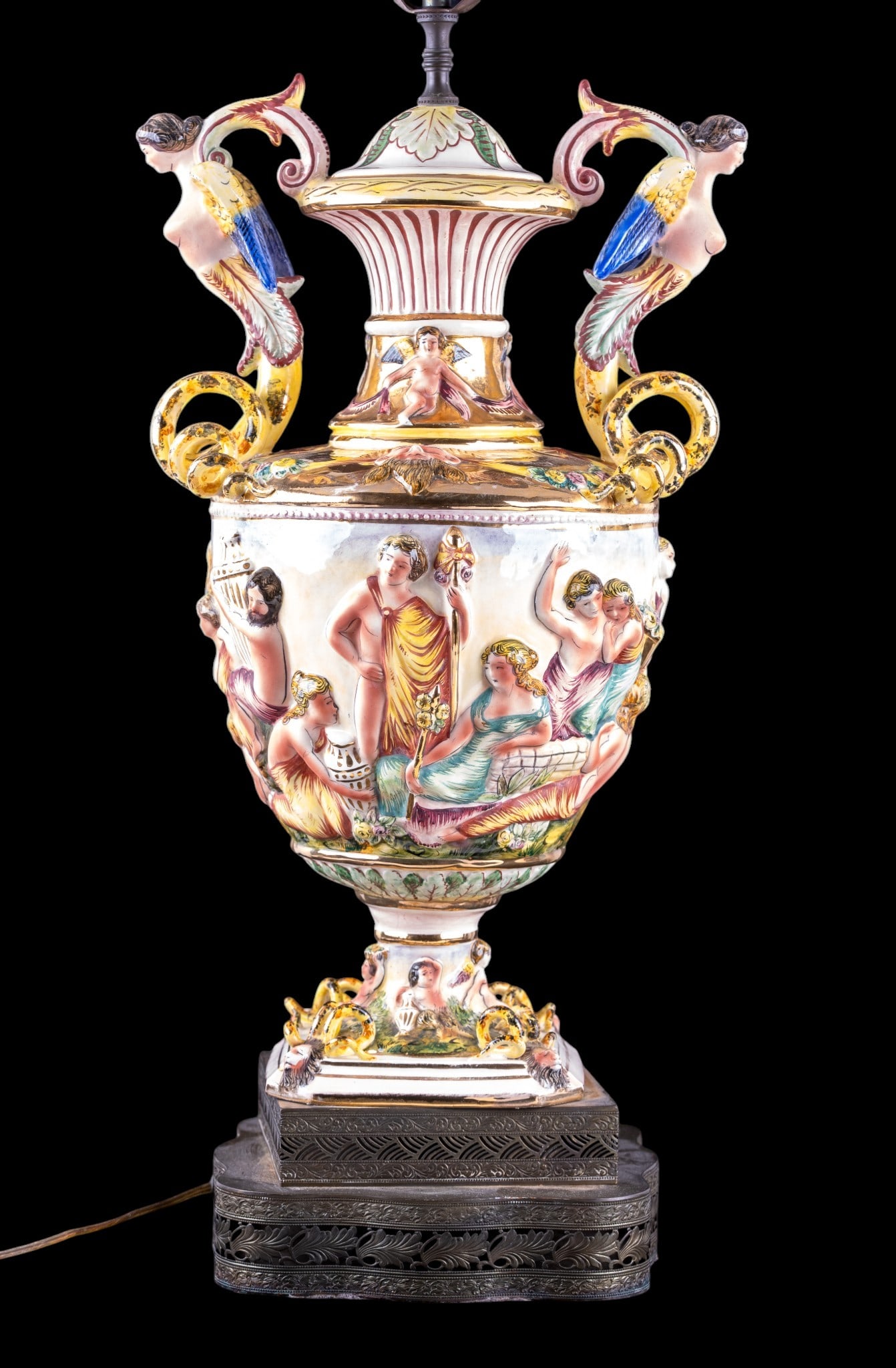Capdimonte Style Figural Porcelain Table Lamp (1 of 16)