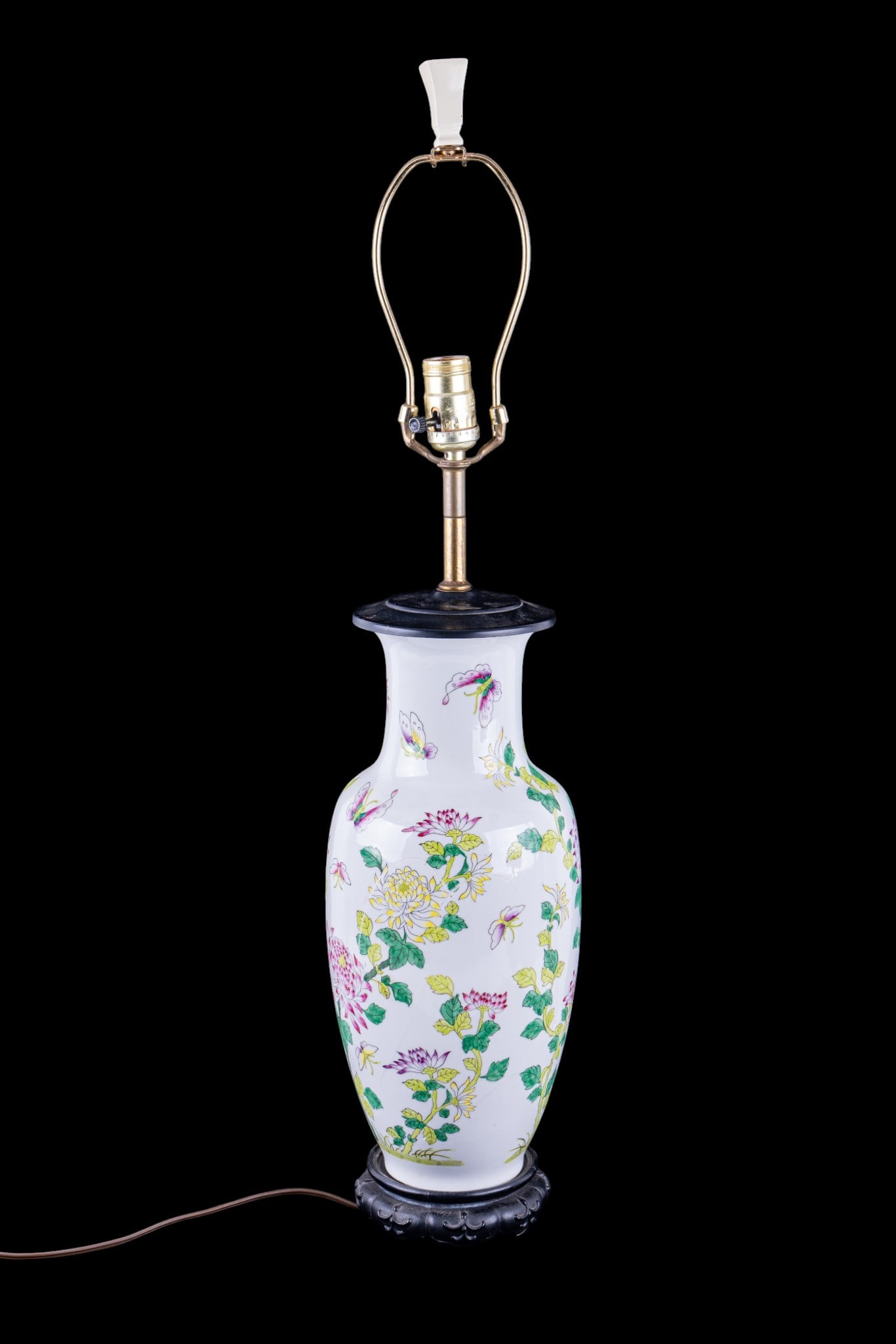 Asian Porcelain Table Lamp (1 of 12)