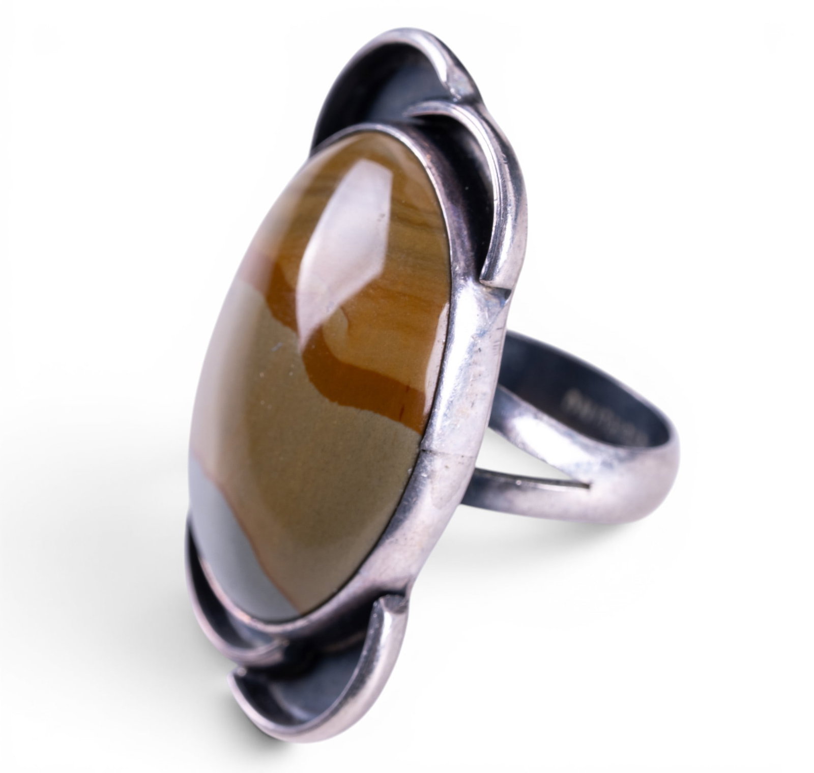 Native American Ring: Silver hand made vintage Native American ring with polish banded agate.