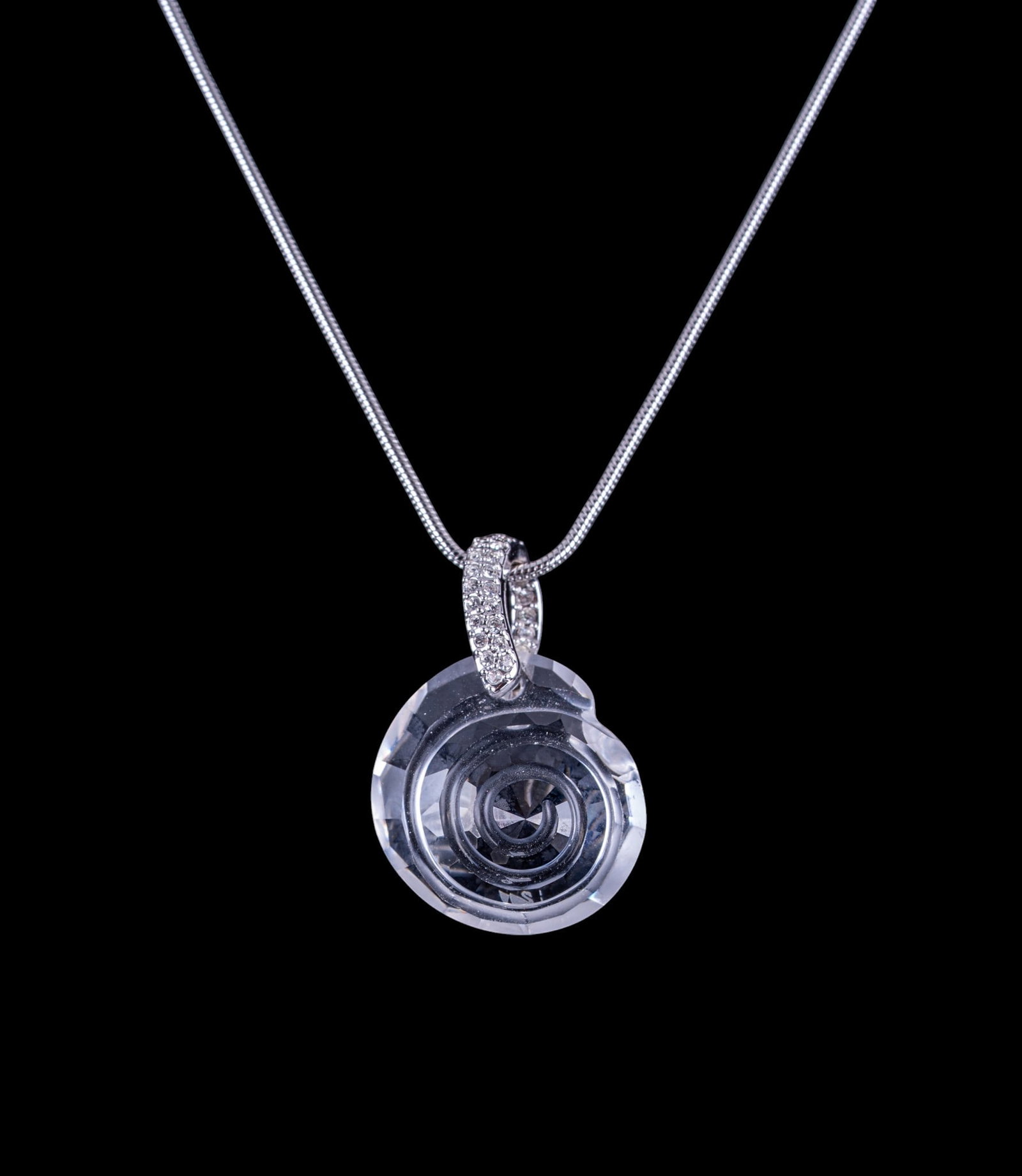 Swarovski Crystal Shell Necklace (1 of 7)