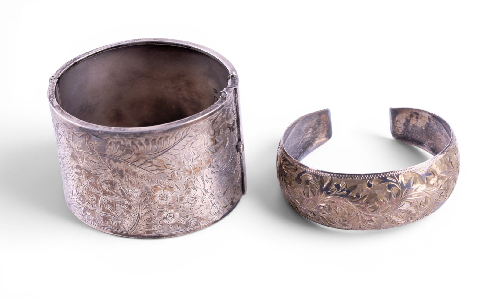 Kirwin & Co Sterling Bangle & 950 Silver Cuff (1 of 14)