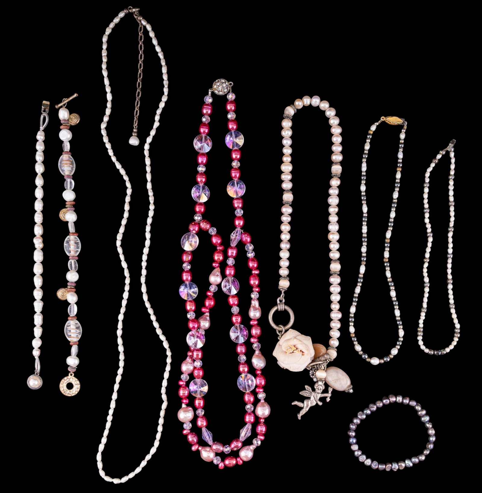 Pearl and Bead Necklaces (1 of 10)