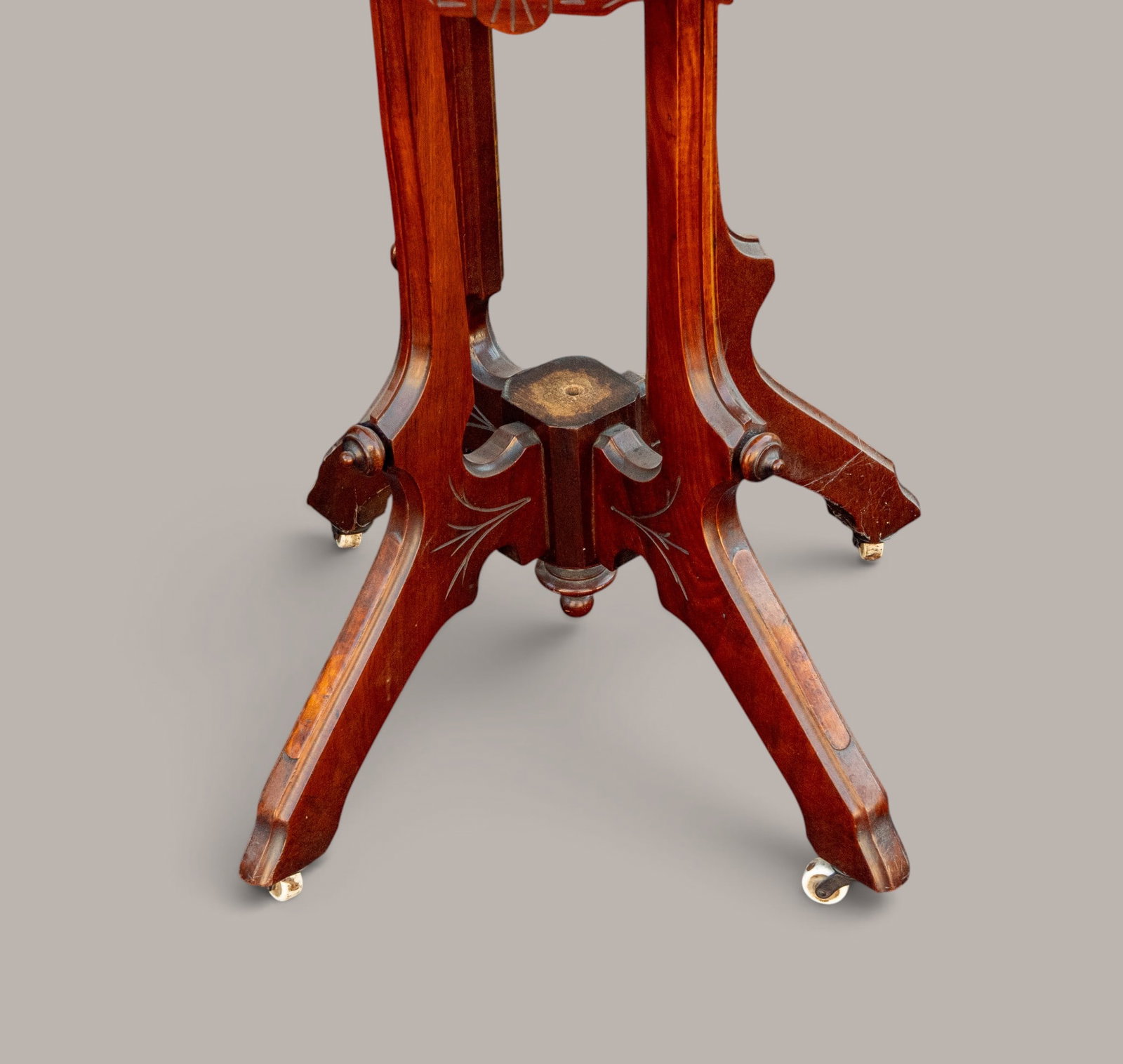 Victorian Walnut Parlor Table - 3