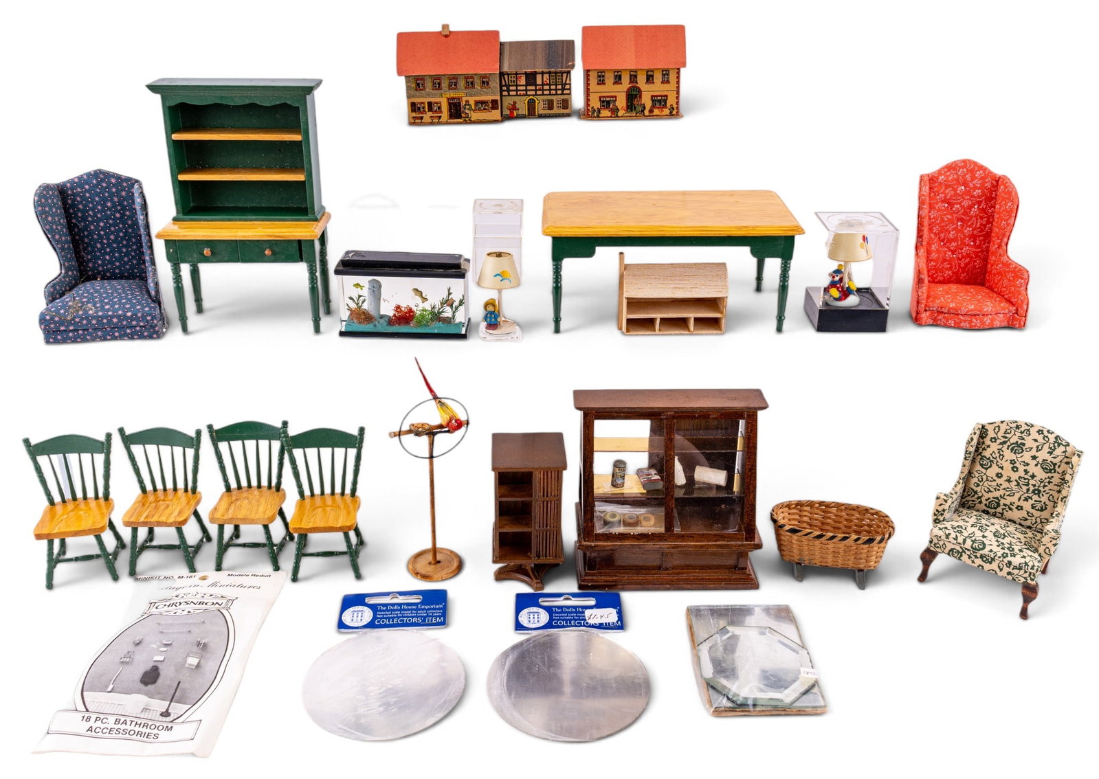 Vintage Dollhouse Furniture (1 of 11)