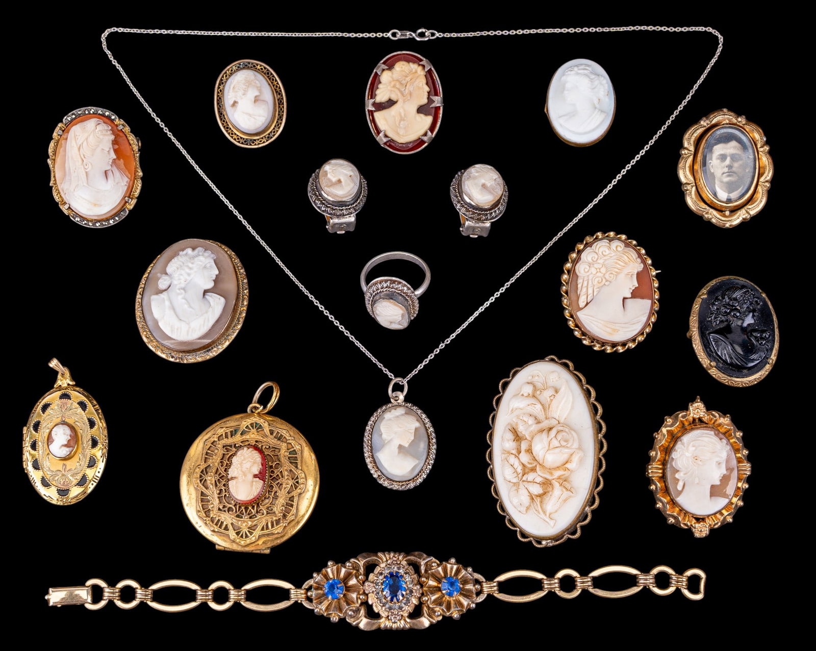 Antique Cameos and Jewelry (1 of 11)