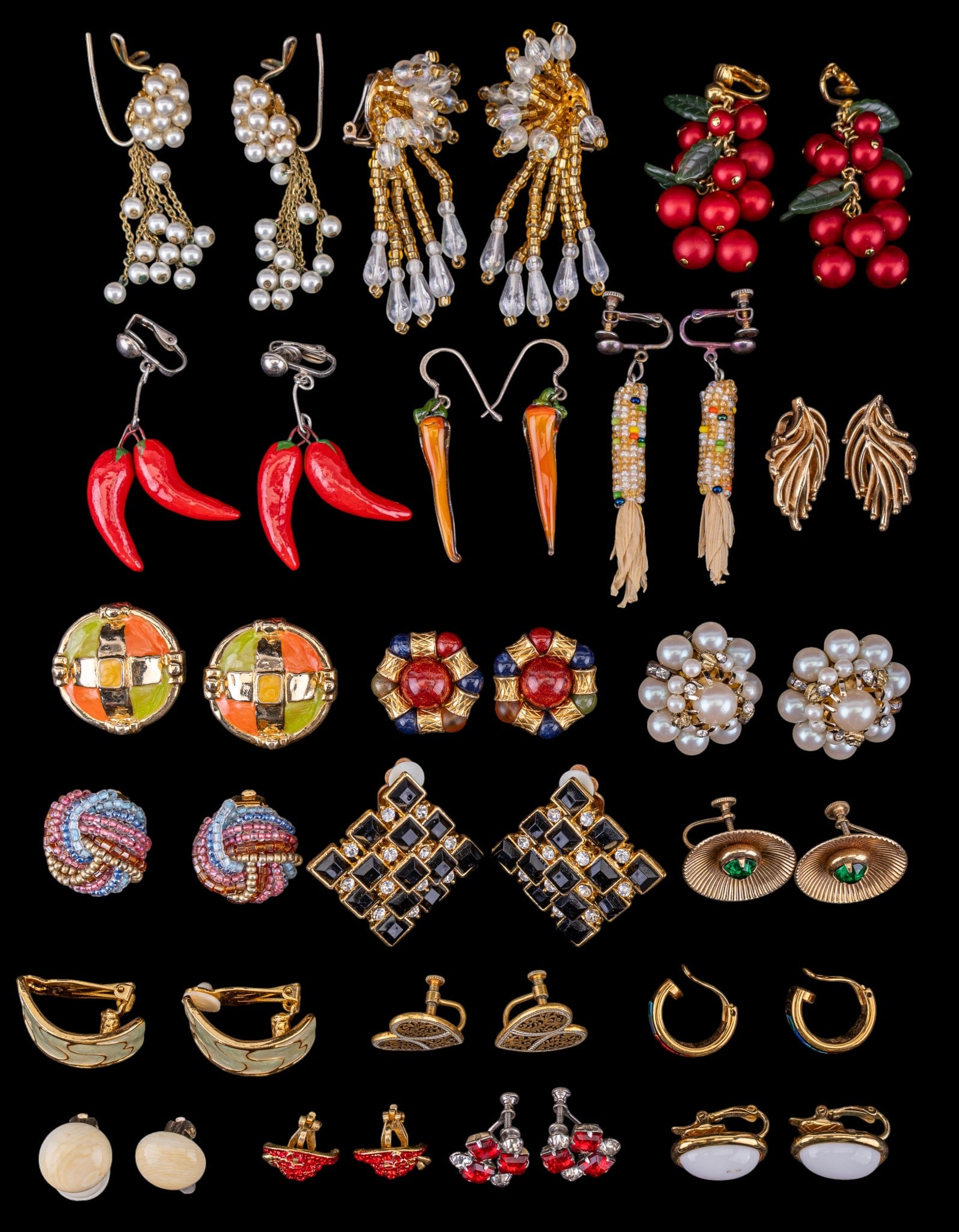 Figural and Other Earrings (1 of 7)