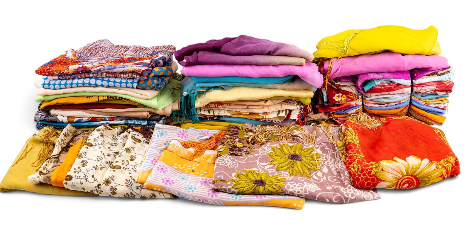 Large Lot of Unsearched Ladies Scarves (1 of 5)
